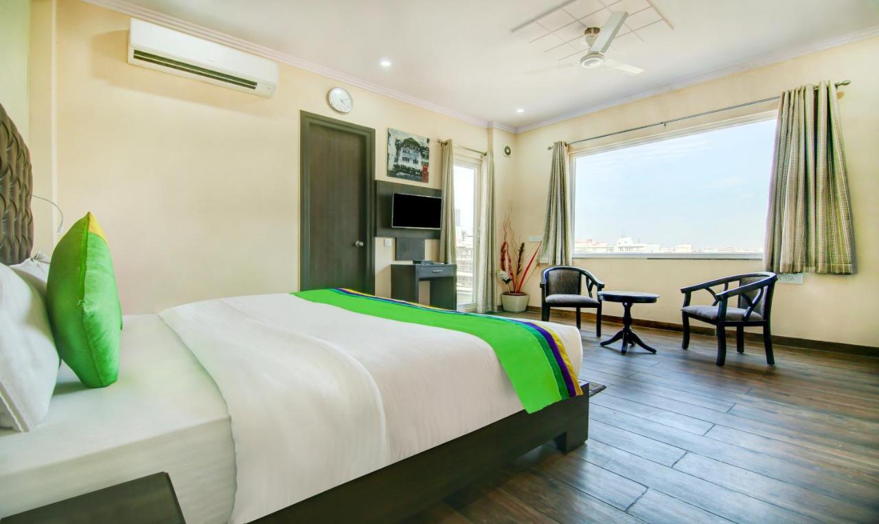 Treebo Trend Blooms Premium Hotell Gurgaon Eksteriør bilde